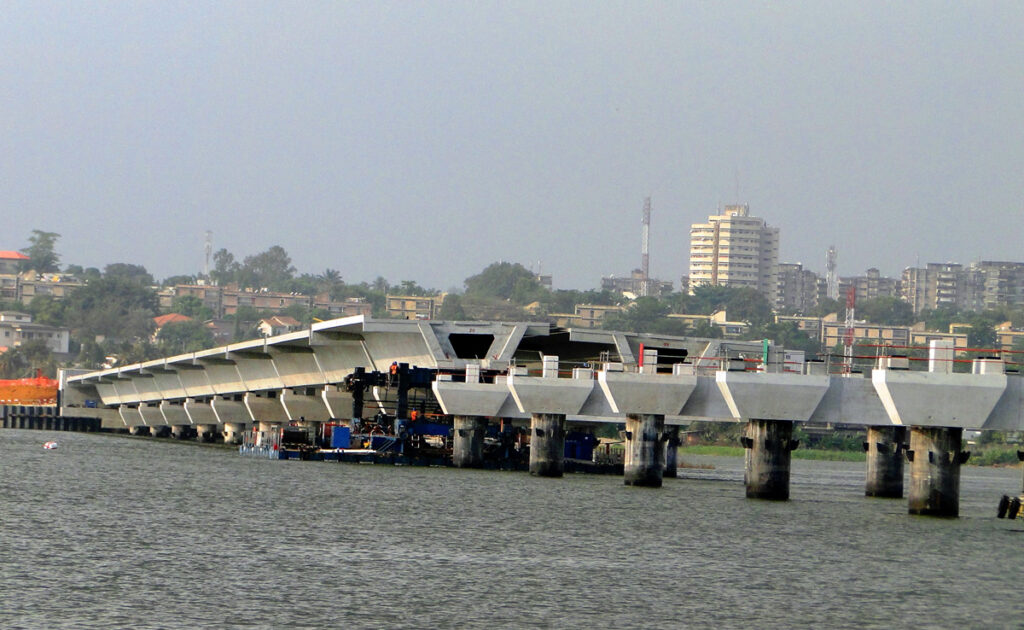 les 3 tours jumelles abidjan